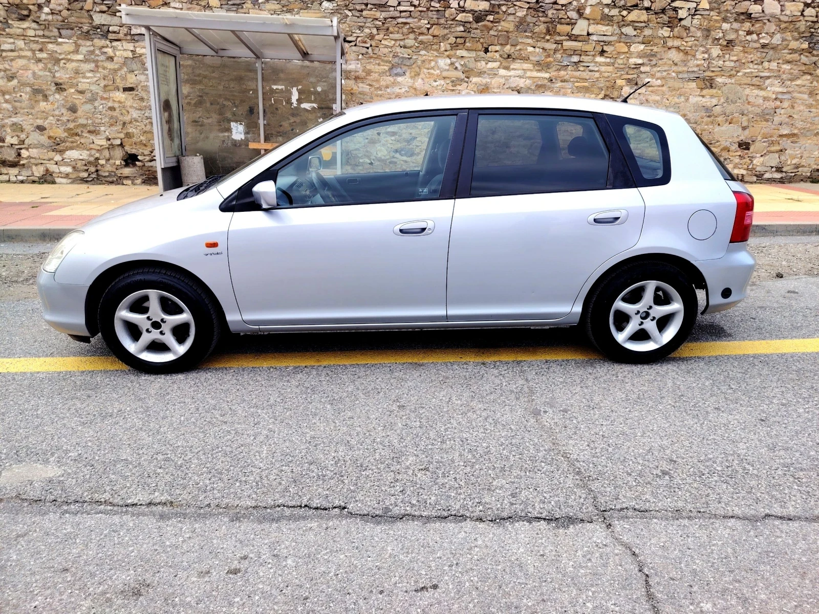 Honda Civic 1.6 ГАЗ АВТОМАТИК - изображение 8 | Auto.bg Honda Civic 1.6 ГАЗ АВТОМАТИК - изображение 8