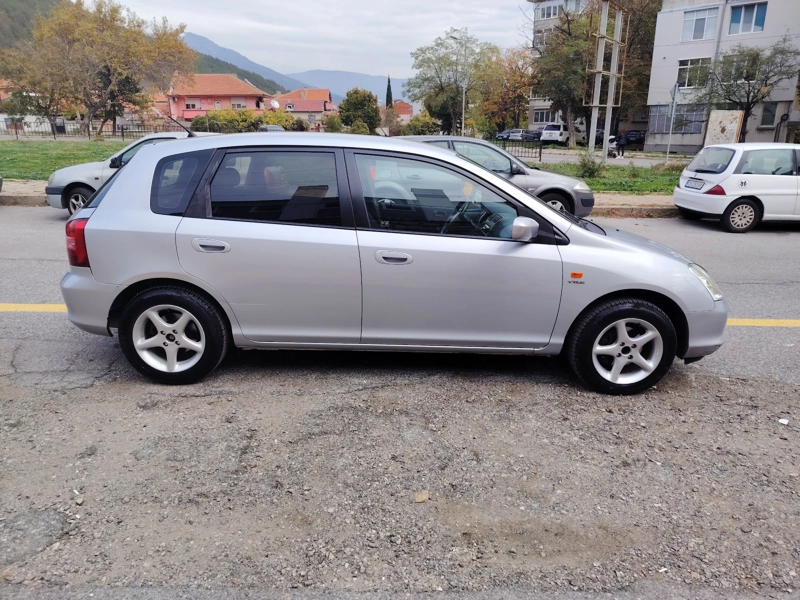 Honda Civic 1.6 ГАЗ АВТОМАТИК - изображение 4 | Auto.bg Honda Civic 1.6 ГАЗ АВТОМАТИК - изображение 4