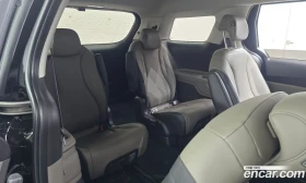 Kia Carnival Diesel 9-Seater Prestige | Auto.bg — изображение 11 Kia Carnival Diesel 9-Seater Prestige | Auto.bg — изображение 11
