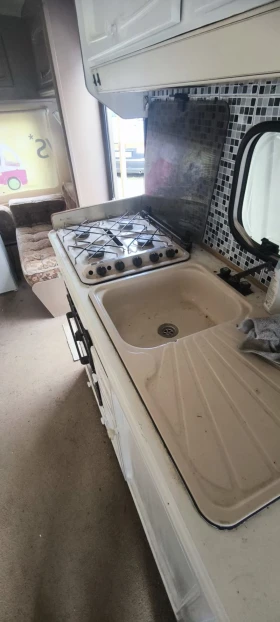 Каравана EVM ELITE | Auto.bg — изображение 10 Каравана EVM ELITE | Auto.bg — изображение 10