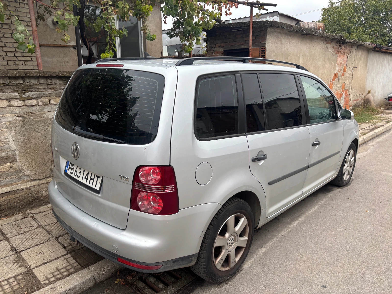 VW Touran 1.9 TDI - изображение 2 | Auto.bg VW Touran 1.9 TDI - изображение 2