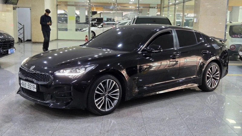 Kia Stinger * ПАНО* KEYLESS* Camera* ПОДГРЕВ* - 11700 € - 97471349 1 | Car24.bg Kia Stinger * ПАНО* KEYLESS* Camera* ПОДГРЕВ* - 11700 € - 97471349 1