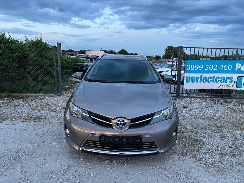 Toyota Auris 1.8Hybrid Lounge 136k.c. 172000км Перфектна!!! - 8500 € / 16624.56 лв. - 10135570 1 | Car24.bg Toyota Auris 1.8Hybrid Lounge 136k.c. 172000км Перфектна!!! - 8500 € / 16624.56 лв. - 10135570 1