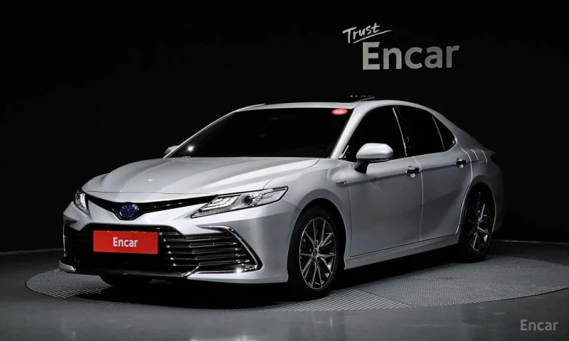 Toyota Camry * 2.5 XLE Hybrid * - 31900 € - 53188062 1 | Car24.bg Toyota Camry * 2.5 XLE Hybrid * - 31900 € - 53188062 1