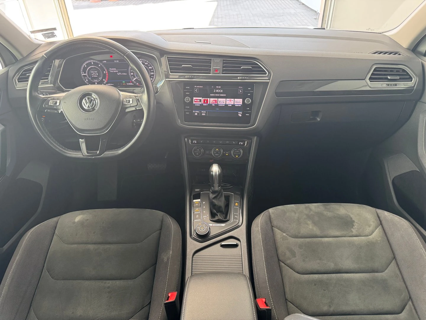 VW Tiguan Highline 2.0TDI 4MOTION BMT - изображение 8 | Auto.bg VW Tiguan Highline 2.0TDI 4MOTION BMT - изображение 8