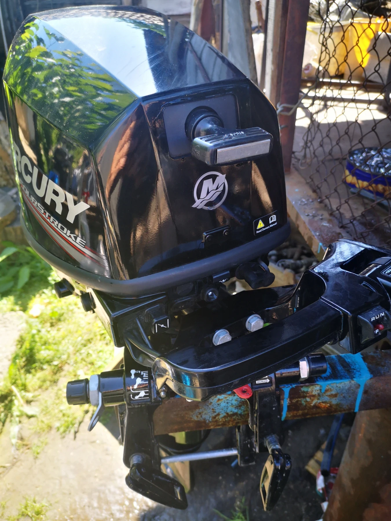 Извънбордов двигател Mercury Mercury 9.9 - изображение 3 | Auto.bg Извънбордов двигател Mercury Mercury 9.9 - изображение 3