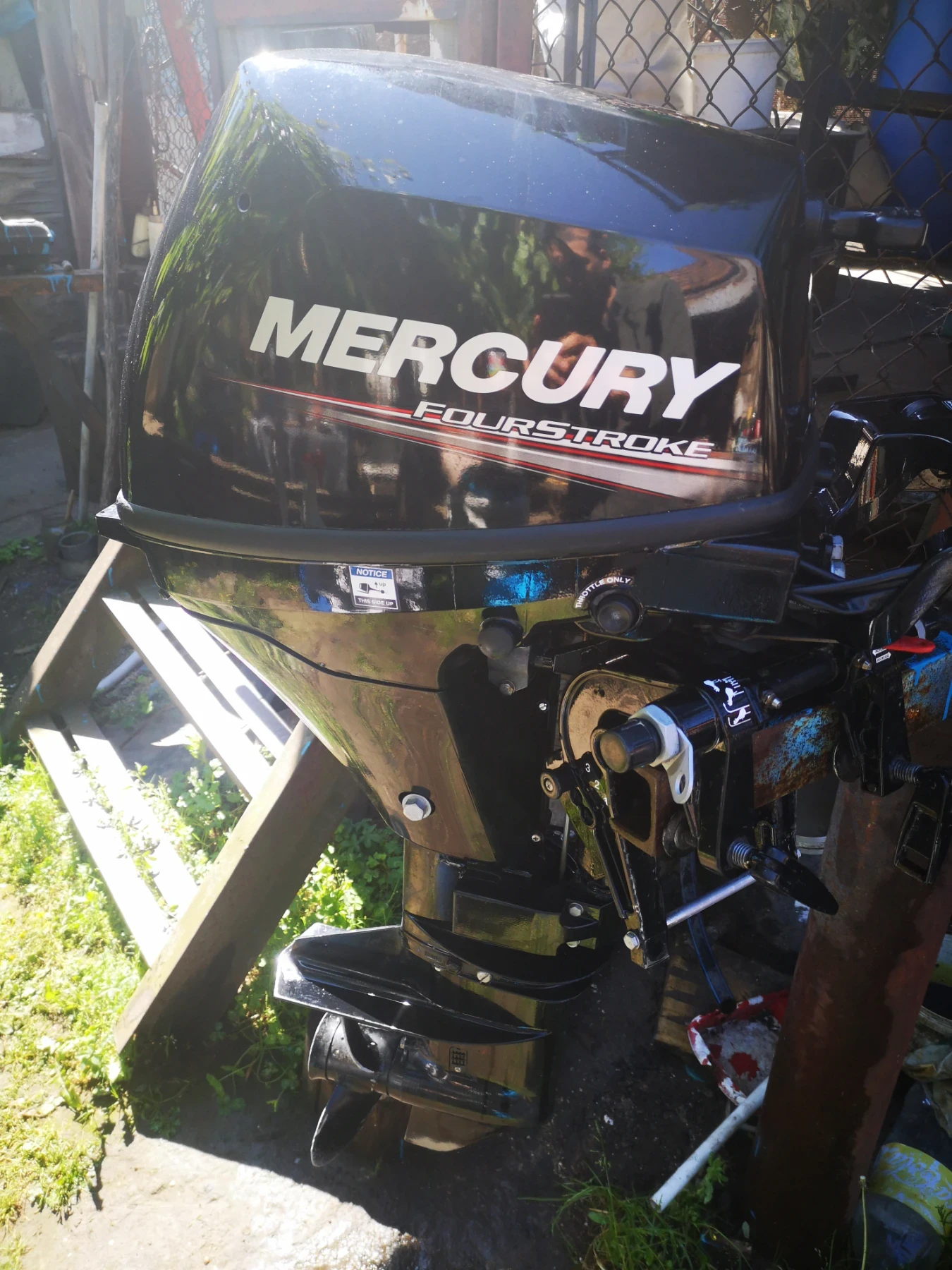 Извънбордов двигател Mercury Mercury 9.9 - изображение 2 | Auto.bg Извънбордов двигател Mercury Mercury 9.9 - изображение 2