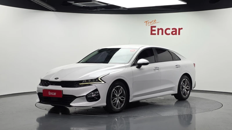Kia K5 2.0 Trendy | Distronic | Навигация | LED Фарове - 13380 € - 30258521 1 | Car24.bg Kia K5 2.0 Trendy | Distronic | Навигация | LED Фарове - 13380 € - 30258521 1