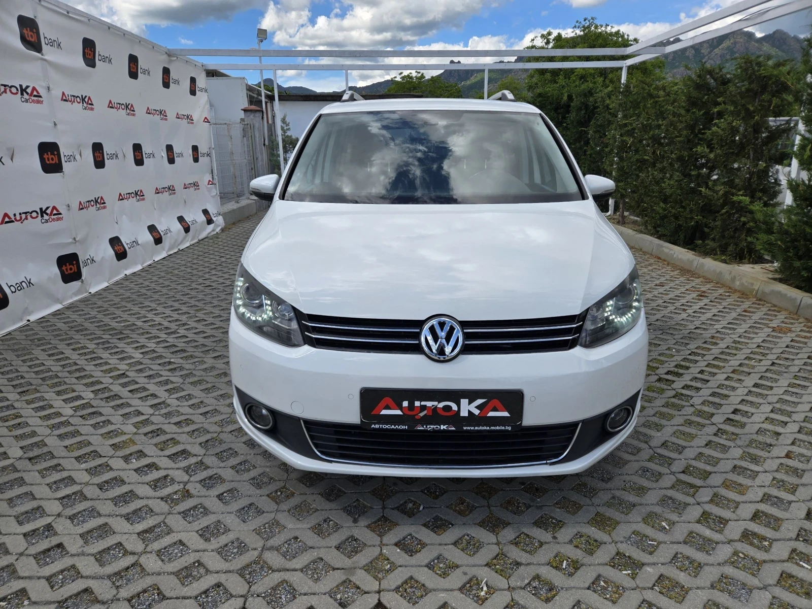VW Touran 2.0TDI-140кс= 7МЕСТА= АВТОМАТ= LED= КАМЕРА= ОБСЛУЖ | Auto.bg — изображение 1 VW Touran 2.0TDI-140кс= 7МЕСТА= АВТОМАТ= LED= КАМЕРА= ОБСЛУЖ | Auto.bg — изображение 1