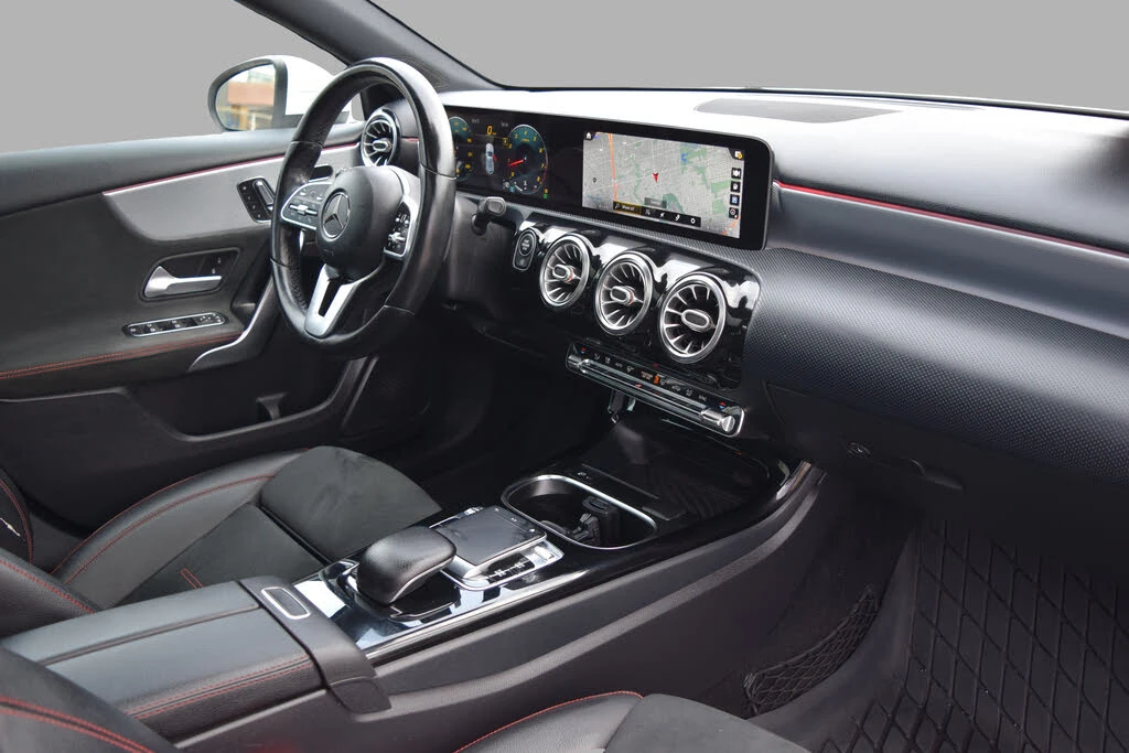 Mercedes-Benz A 250 AMG* 4MATIC* FULL DIGITAL* PANORAMA* ПАМЕТ*  - изображение 10 | Auto.bg Mercedes-Benz A 250 AMG* 4MATIC* FULL DIGITAL* PANORAMA* ПАМЕТ*  - изображение 10