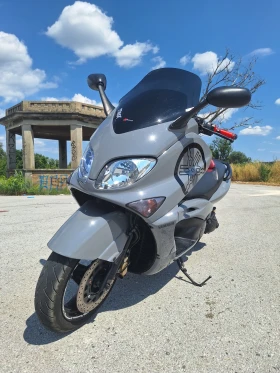 Yamaha T-max 500