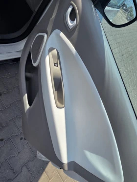 Renault Zoe Renault zoe 22 кв | Auto.bg — изображение 10 Renault Zoe Renault zoe 22 кв | Auto.bg — изображение 10