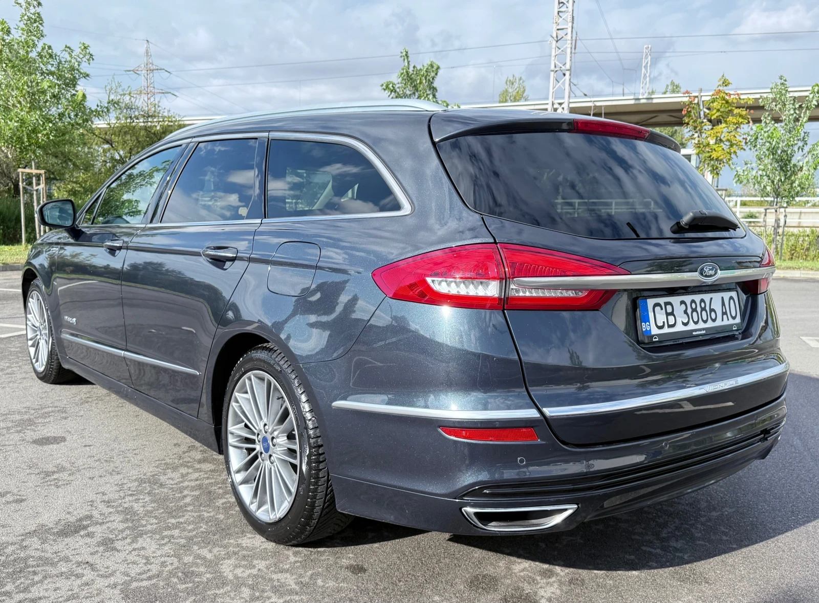 Ford Mondeo * HYBRID* 40000KM* VIGNALE* ВСИЧКИ ЕКСТРИ* КАСКО*  - изображение 6 | Auto.bg Ford Mondeo * HYBRID* 40000KM* VIGNALE* ВСИЧКИ ЕКСТРИ* КАСКО*  - изображение 6