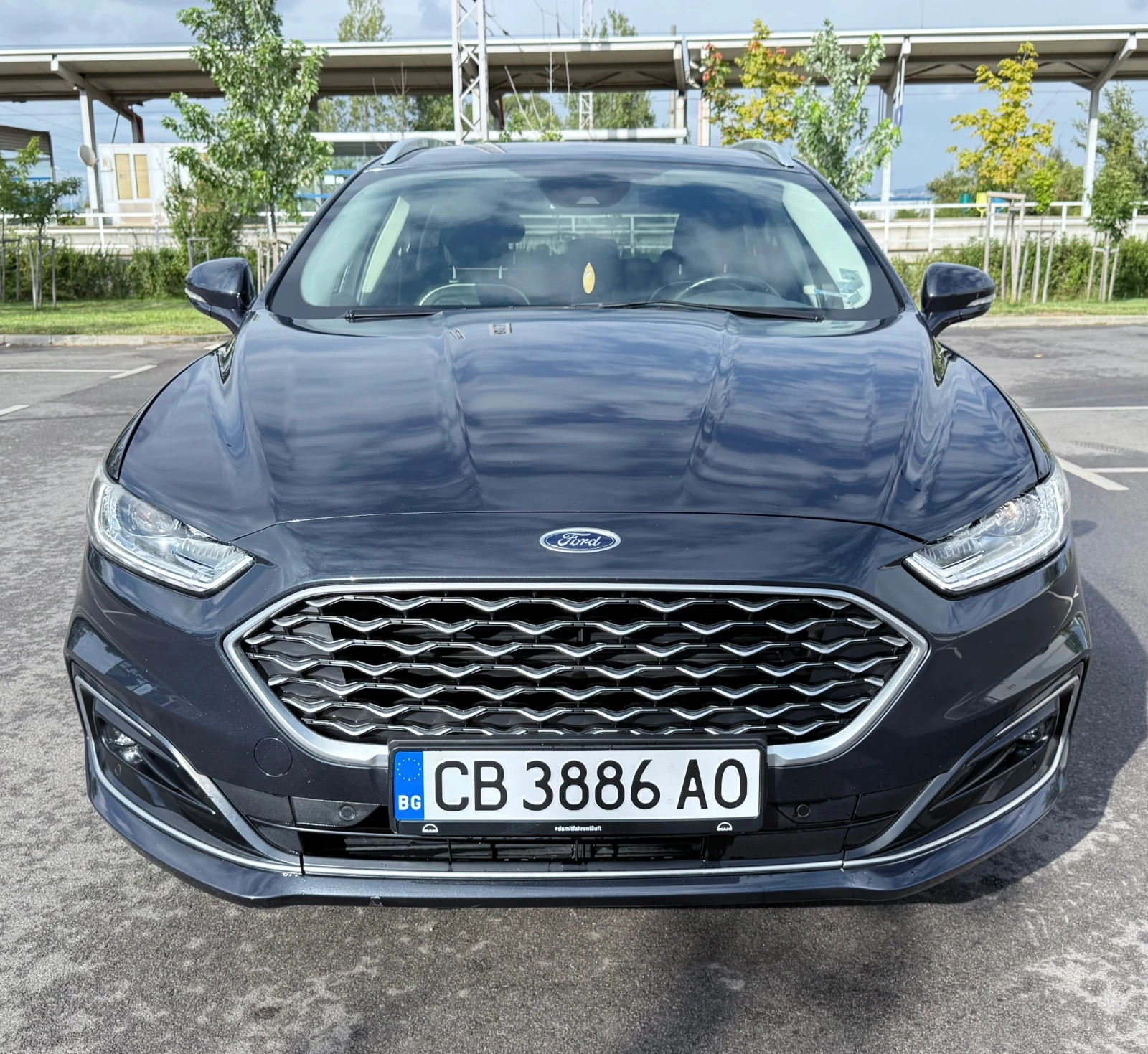 Ford Mondeo * HYBRID* 40000KM* VIGNALE* ВСИЧКИ ЕКСТРИ* КАСКО*  - изображение 2 | Auto.bg Ford Mondeo * HYBRID* 40000KM* VIGNALE* ВСИЧКИ ЕКСТРИ* КАСКО*  - изображение 2