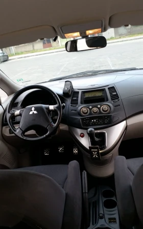 Mitsubishi Grandis | Mobile.bg — малка снимка 8