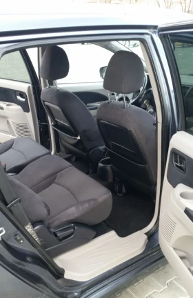 Mitsubishi Grandis | Mobile.bg — малка снимка 7