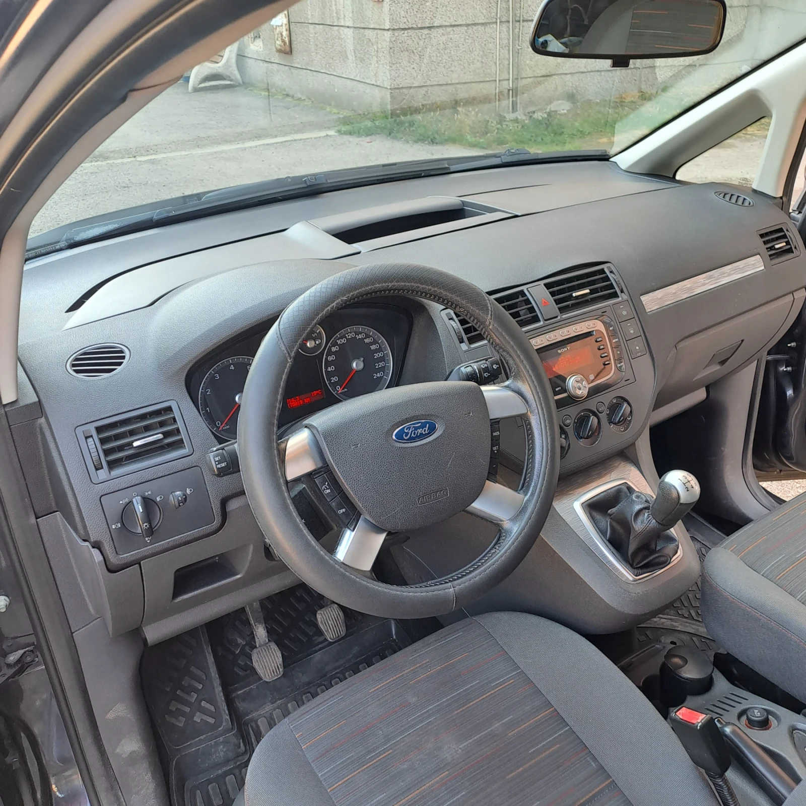 Ford C-max 1.8 - изображение 6 | Auto.bg Ford C-max 1.8 - изображение 6