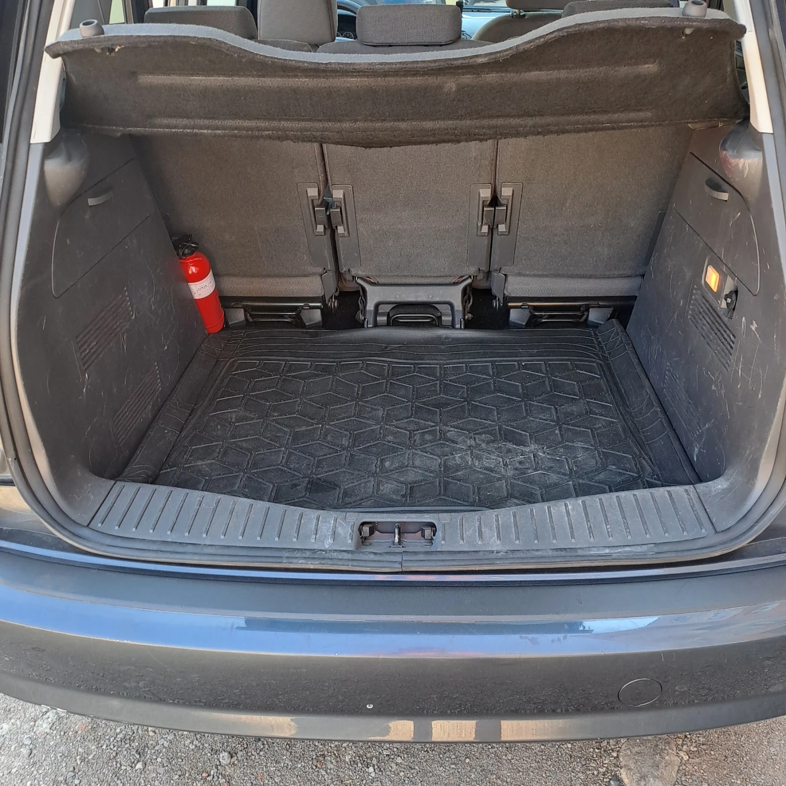 Ford C-max 1.8 - изображение 8 | Auto.bg Ford C-max 1.8 - изображение 8