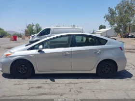 Toyota Prius 1.8L I-4 DOHC, VVT, 98HP Front Wheel Drive | Auto.bg — изображение 15 Toyota Prius 1.8L I-4 DOHC, VVT, 98HP Front Wheel Drive | Auto.bg — изображение 15