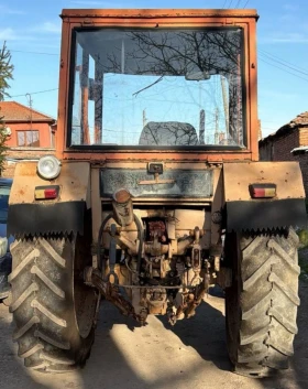 Трактор Болгар ПЕРФЕКТЕН НА ЧАСТИ град Съединение