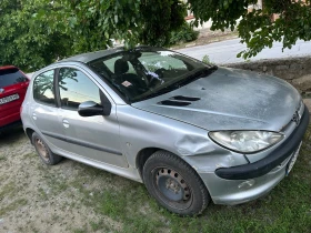 Снимка Peugeot 206