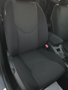 Toyota Rav4 2.2 D4-D/136 к.с/167 200 км | Auto.bg — изображение 7 Toyota Rav4 2.2 D4-D/136 к.с/167 200 км | Auto.bg — изображение 7
