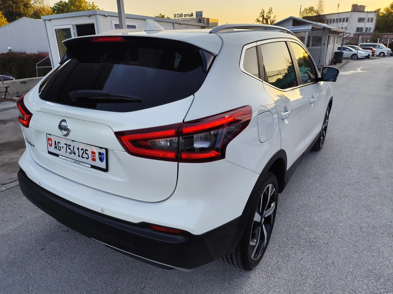 Nissan Qashqai 1.3T Швейцария  - изображение 7 | Auto.bg Nissan Qashqai 1.3T Швейцария  - изображение 7