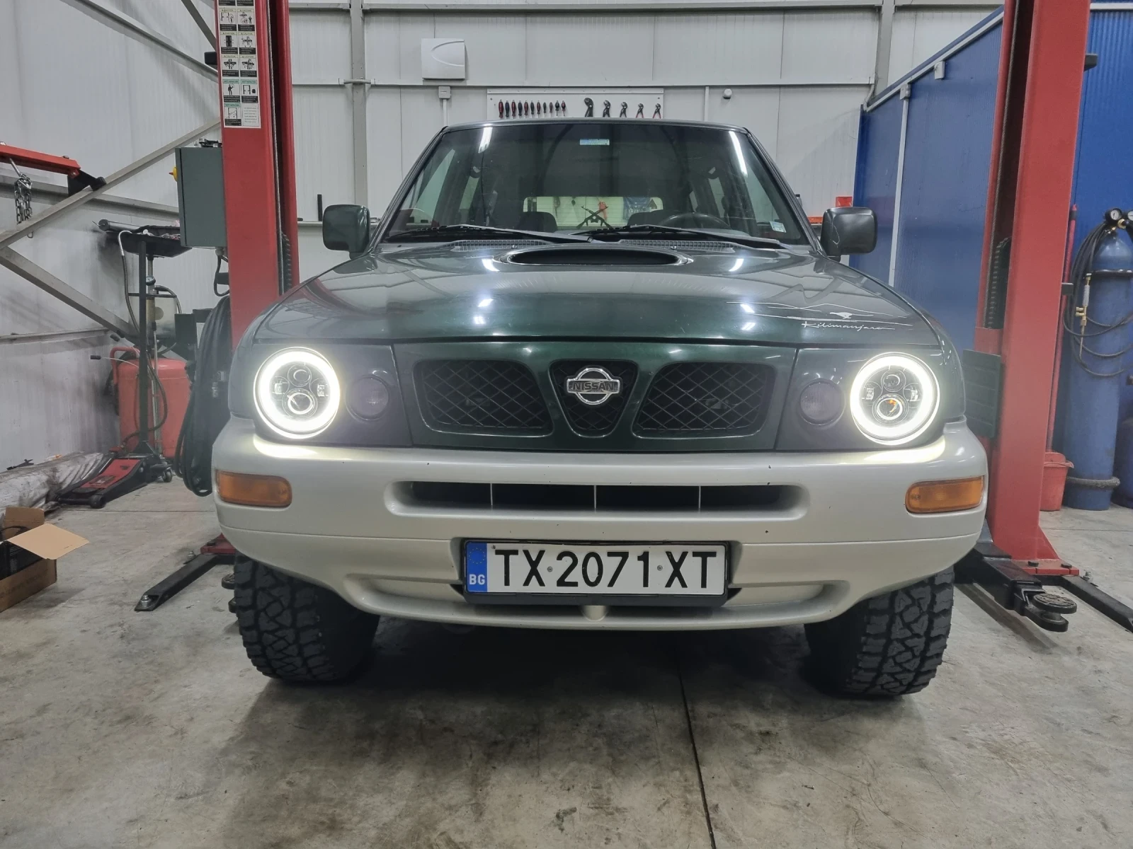 Nissan Terrano 2.4 газ/бензин | Auto.bg — изображение 1 Nissan Terrano 2.4 газ/бензин | Auto.bg — изображение 1