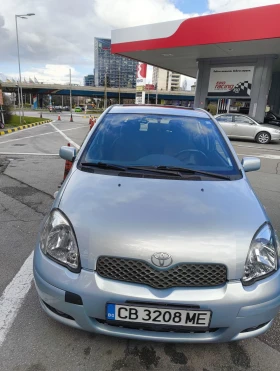 Toyota Yaris 1