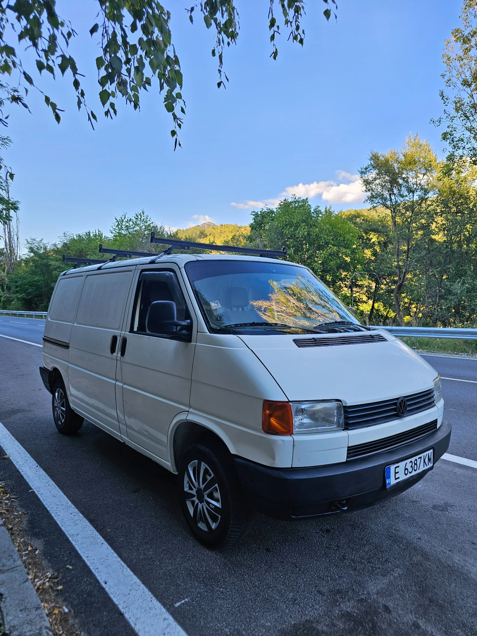 VW T4 Wv t4 1.9 TD * БЕЗ ИЗГНИЛО И РЪЖДА*  - изображение 4 | Auto.bg VW T4 Wv t4 1.9 TD * БЕЗ ИЗГНИЛО И РЪЖДА*  - изображение 4