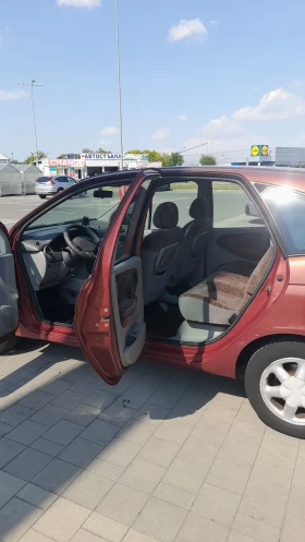 Renault Scenic 1.6/16V/LPG/107h.p. | Auto.bg — изображение 12 Renault Scenic 1.6/16V/LPG/107h.p. | Auto.bg — изображение 12