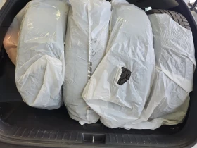 Hyundai Tucson * ESSENTIAL * CARFAX * ЦЕНА ДО БГ - 36400 лв. / 18611.02 € - 49799083 14 | Car24.bg Hyundai Tucson * ESSENTIAL * CARFAX * ЦЕНА ДО БГ - 36400 лв. / 18611.02 € - 49799083 14