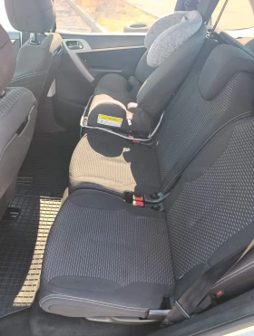 Citroen C4 Picasso 1.6 HDI - 3300 € - 45331944 8 | Car24.bg Citroen C4 Picasso 1.6 HDI - 3300 € - 45331944 8