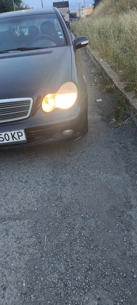 Mercedes-Benz C 180 - 1200 € / 2347.00 лв. - 22320656 4 | Car24.bg Mercedes-Benz C 180 - 1200 € / 2347.00 лв. - 22320656 4