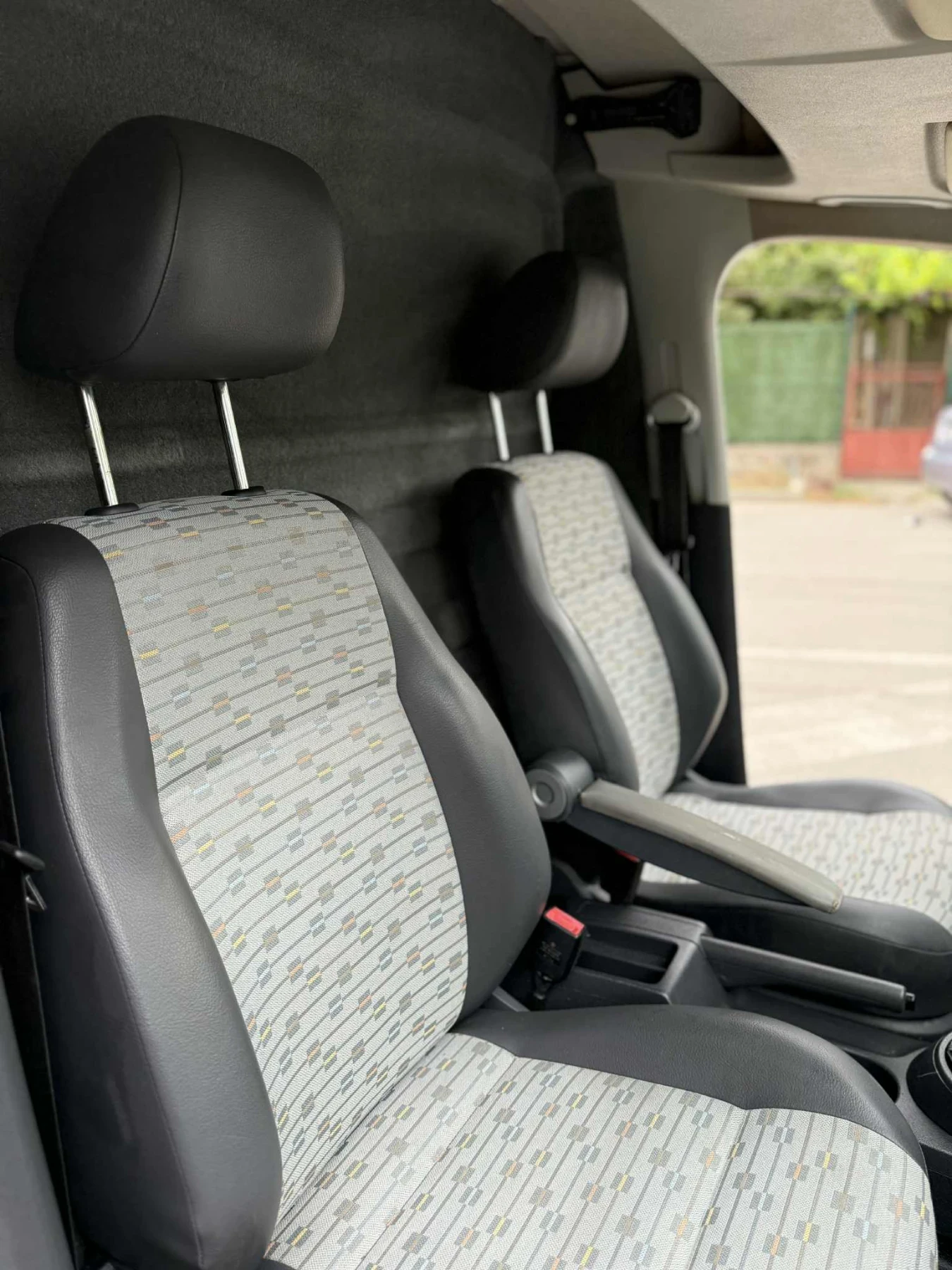 VW Caddy 1.6 TDI - изображение 9 | Auto.bg VW Caddy 1.6 TDI - изображение 9
