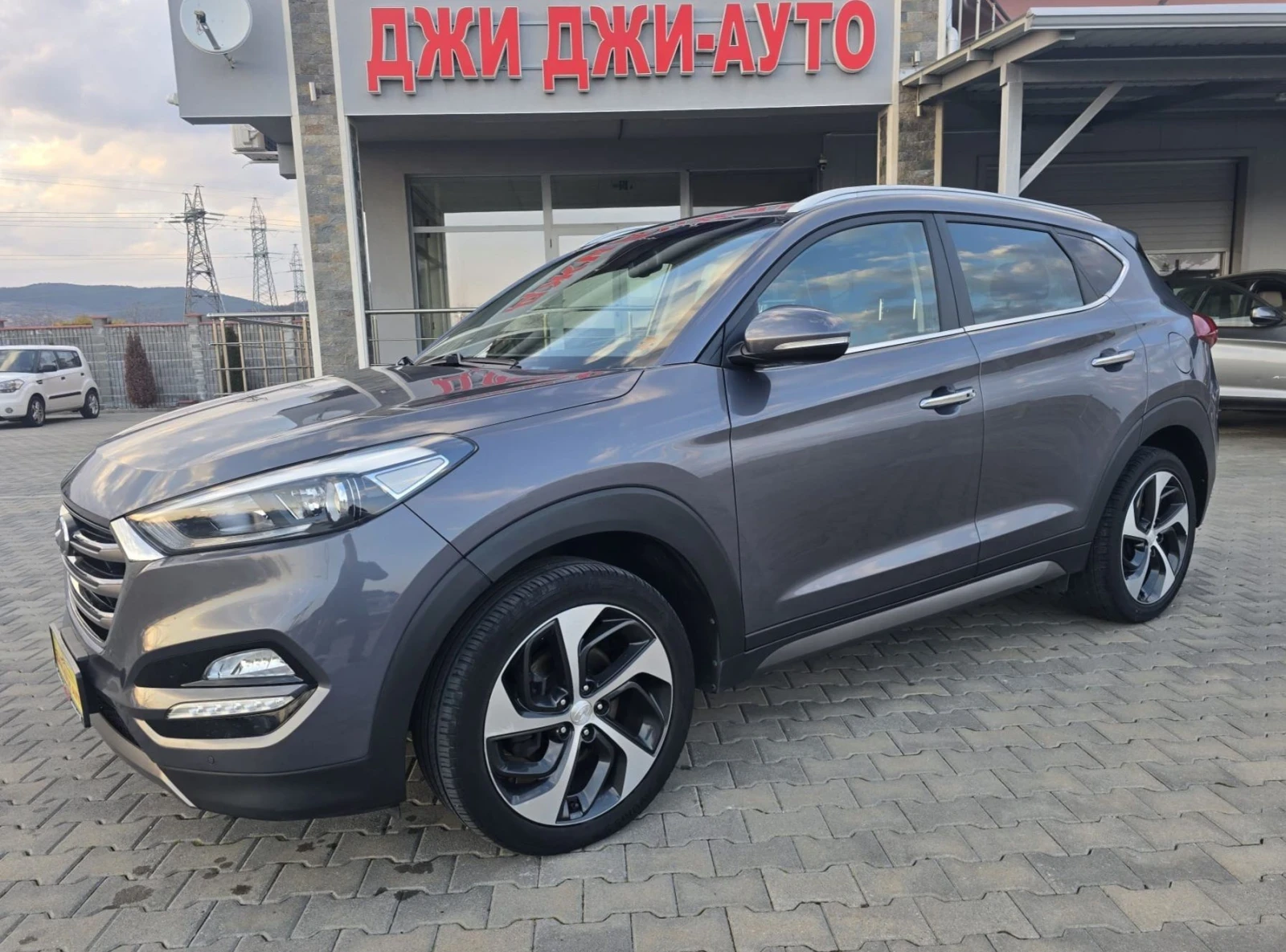 Hyundai Tucson 1.7CRDI | Auto.bg — изображение 1 Hyundai Tucson 1.7CRDI | Auto.bg — изображение 1