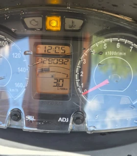 Suzuki Burgman undefined | Auto.bg — изображение 9 Suzuki Burgman undefined | Auto.bg — изображение 9