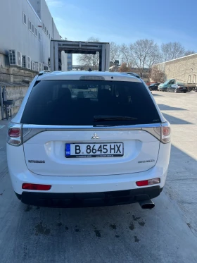 Mitsubishi Outlander 7-местен - 9800 € / 19167.13 лв. - 26631046 5 | Car24.bg Mitsubishi Outlander 7-местен - 9800 € / 19167.13 лв. - 26631046 5