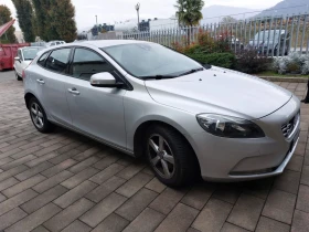 Volvo V40 2.0 d - 5200 € / 10170.32 лв. - 12534881 2 | Car24.bg Volvo V40 2.0 d - 5200 € / 10170.32 лв. - 12534881 2