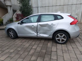 Volvo V40 2.0 d - 5200 € / 10170.32 лв. - 12534881 8 | Car24.bg Volvo V40 2.0 d - 5200 € / 10170.32 лв. - 12534881 8