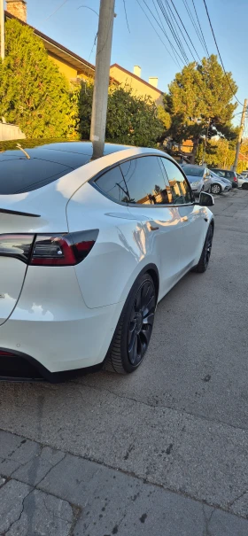 Tesla Model Y Preformance - 36000 € / 70409.88 лв. - 53403975 5 | Car24.bg Tesla Model Y Preformance - 36000 € / 70409.88 лв. - 53403975 5