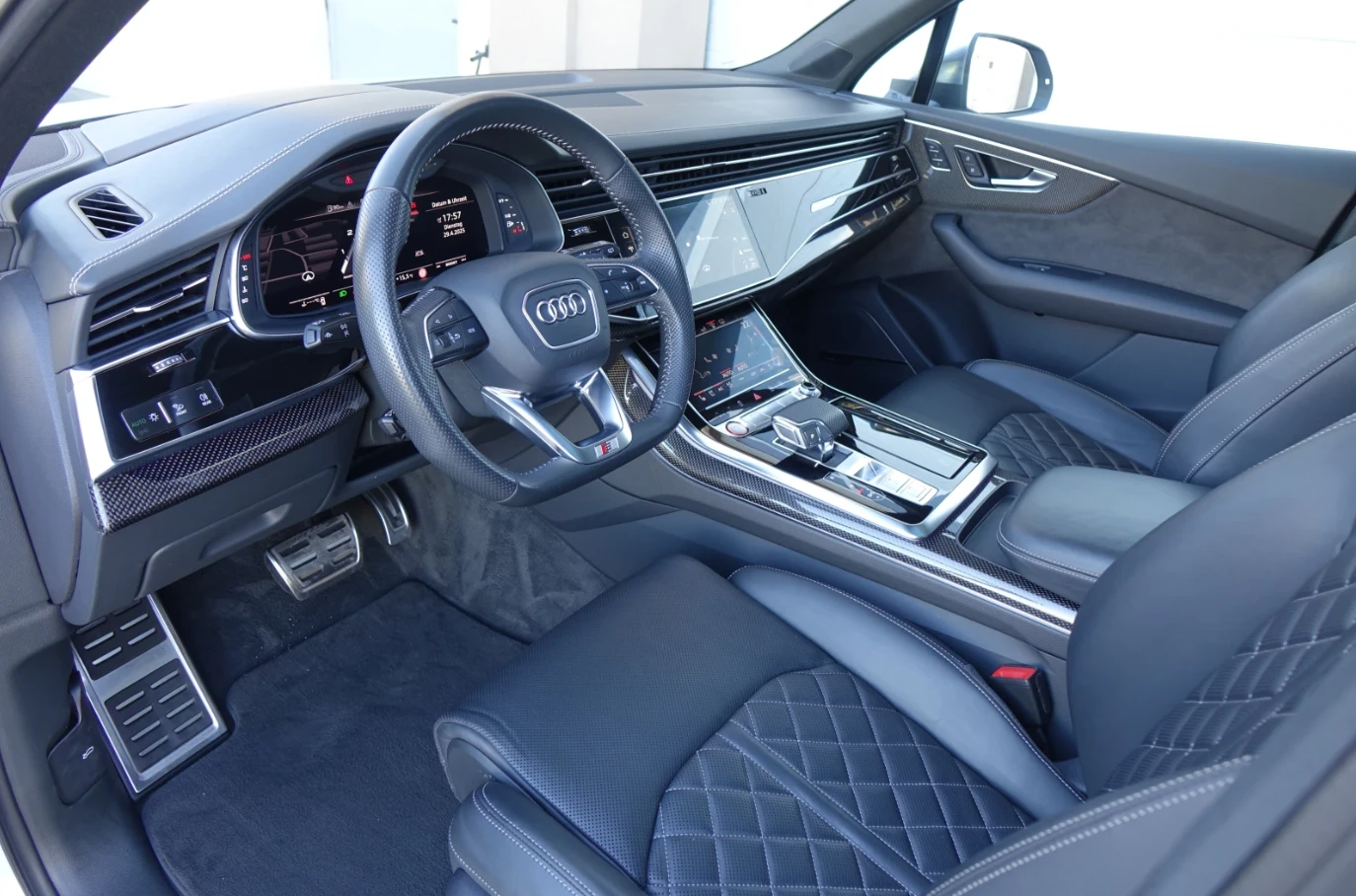 Audi SQ7 4.0V8TDI 6+ 1места ДДС ФАКТУРА - изображение 8 | Auto.bg Audi SQ7 4.0V8TDI 6+ 1места ДДС ФАКТУРА - изображение 8