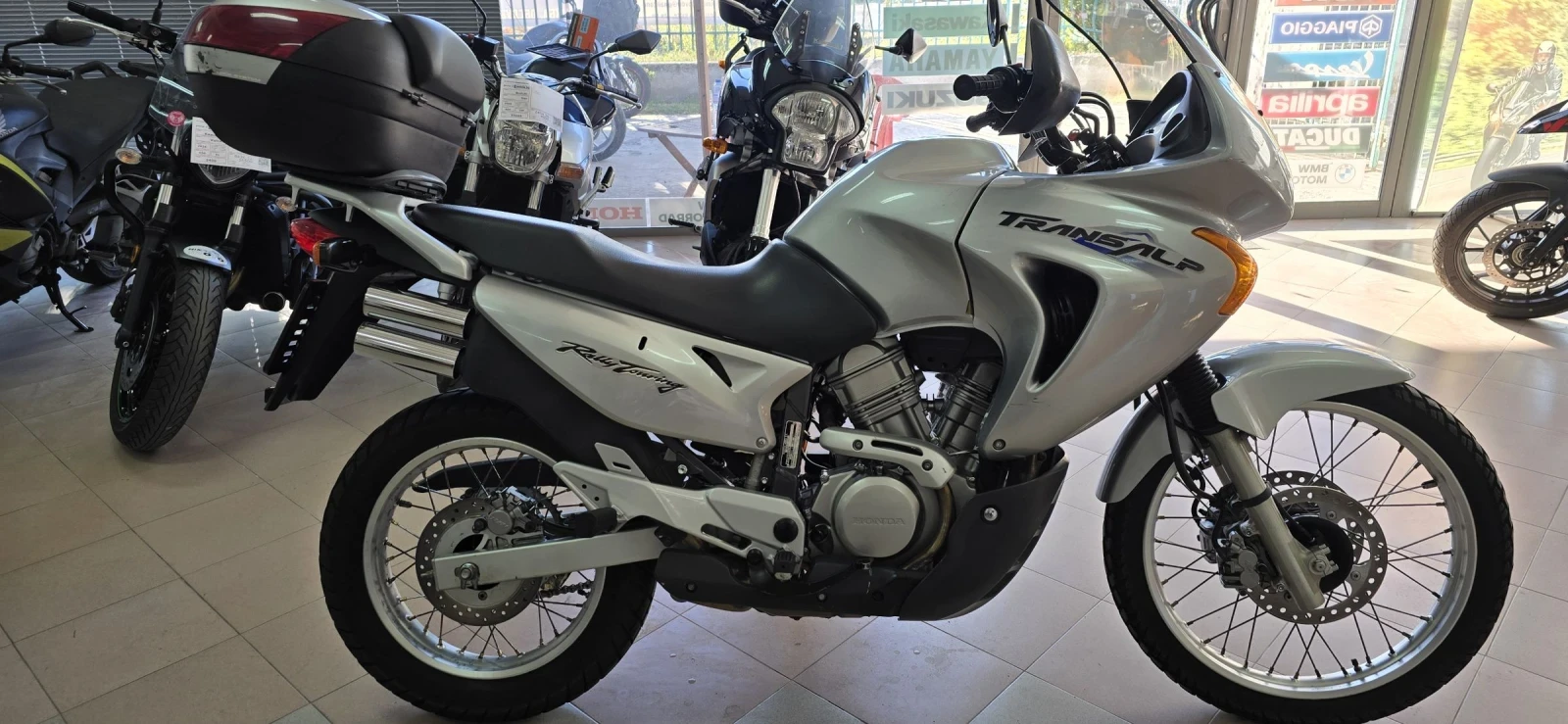 Honda Xlv 650 Transalp Лизинг ! Като нов ! - изображение 4 | Auto.bg Honda Xlv 650 Transalp Лизинг ! Като нов ! - изображение 4