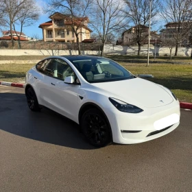 Tesla Model Y 4x4 LR/Dual Motor + Теглич + Каско + аксесоари - 29500 € / 57696.99 лв. - 64503970 3 | Car24.bg Tesla Model Y 4x4 LR/Dual Motor + Теглич + Каско + аксесоари - 29500 € / 57696.99 лв. - 64503970 3