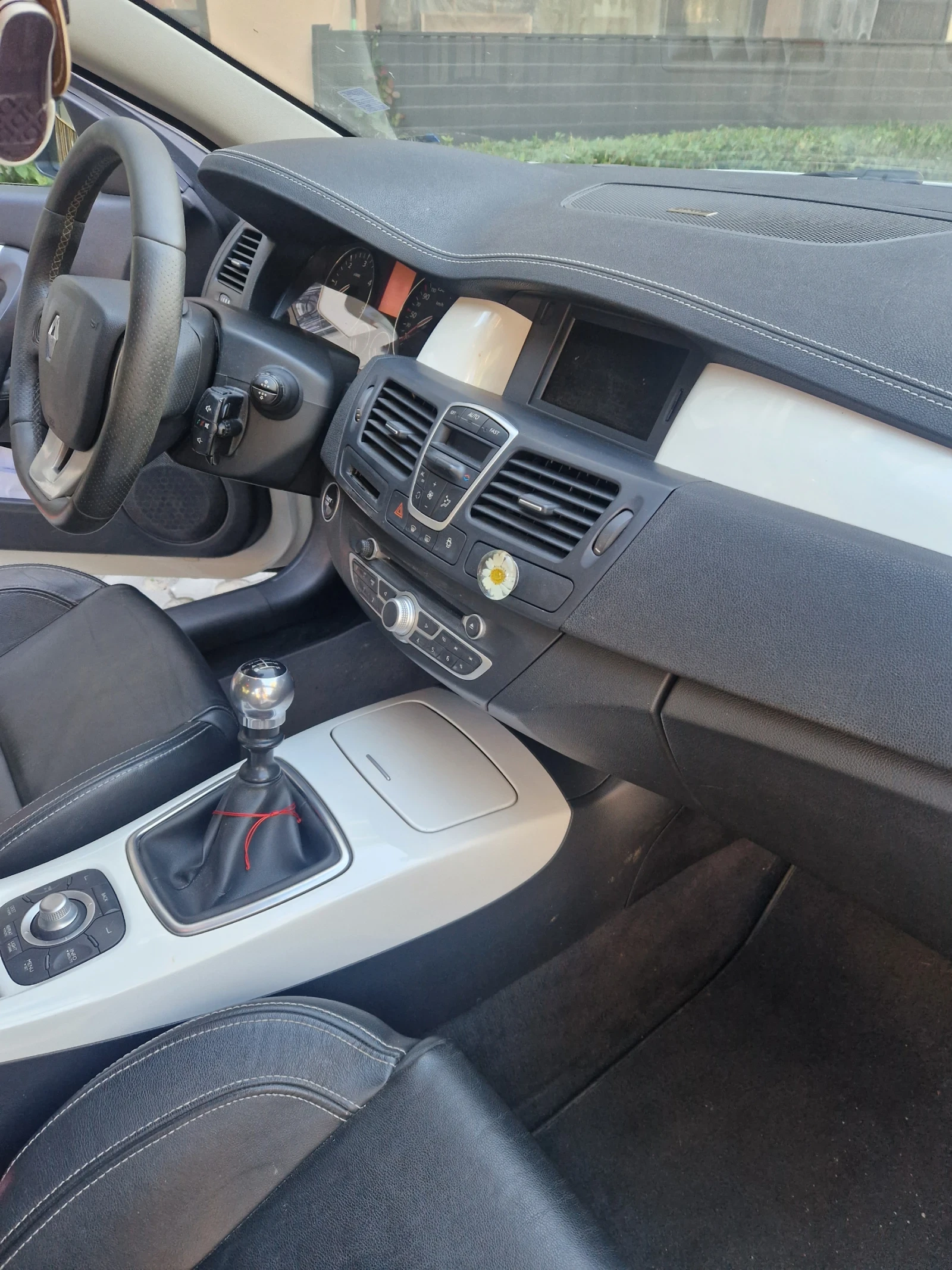 Renault Laguna Coupe GP MONAKO, ФЕИС изпълнение 200 коня. - изображение 9 | Auto.bg Renault Laguna Coupe GP MONAKO, ФЕИС изпълнение 200 коня. - изображение 9