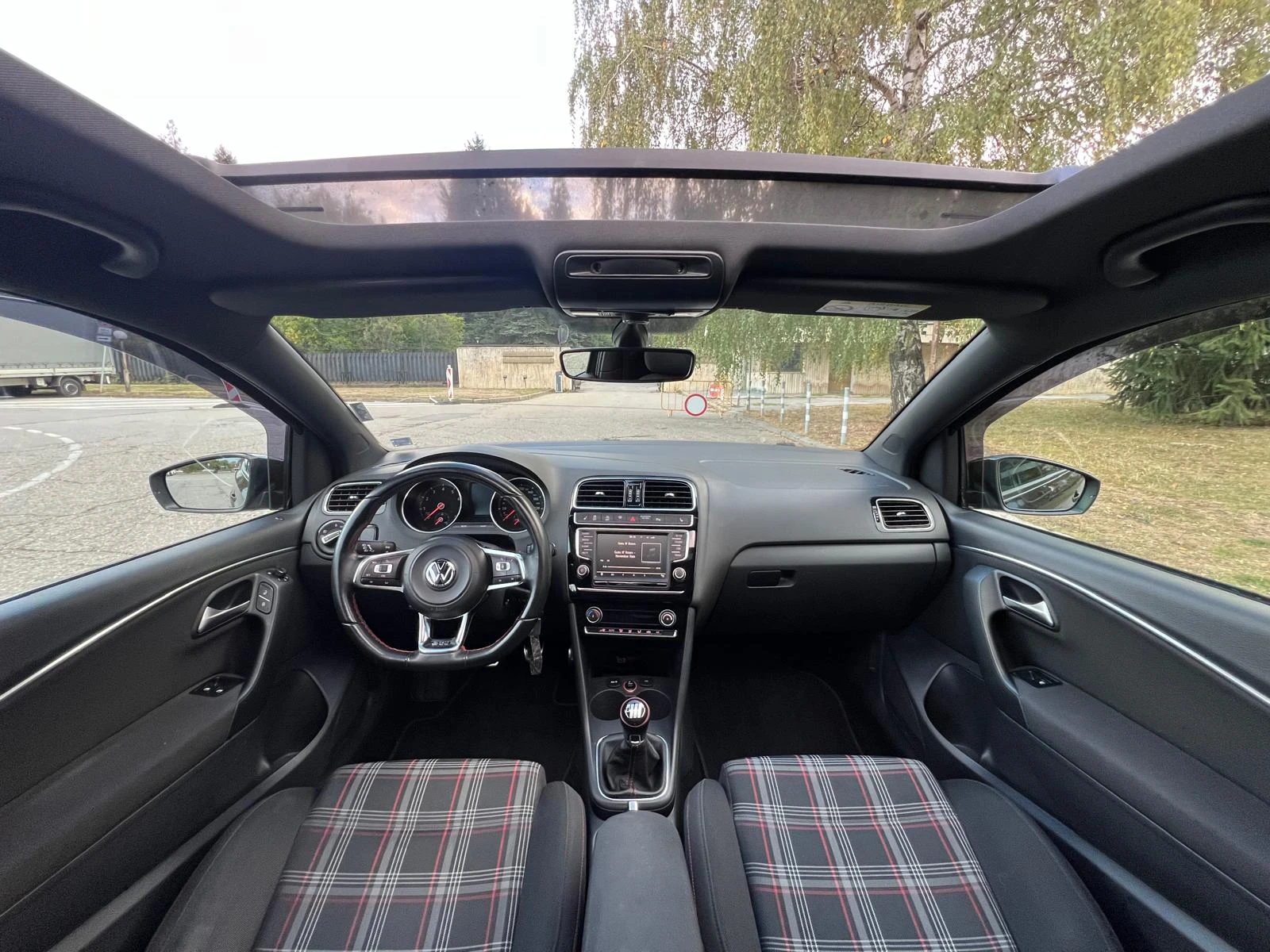 VW Polo GTI 99хил.км. първи собственик - изображение 10 | Auto.bg VW Polo GTI 99хил.км. първи собственик - изображение 10