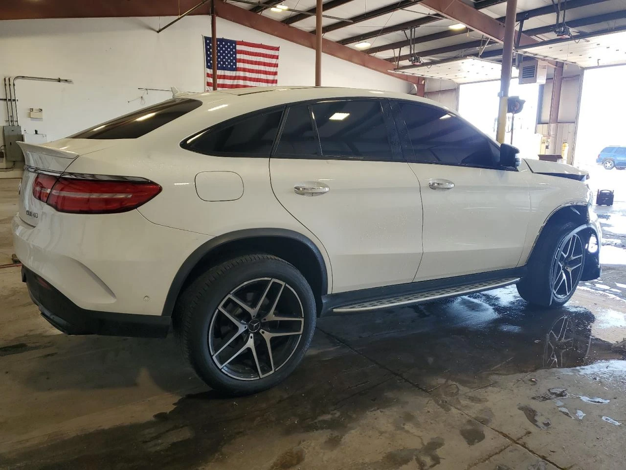 Mercedes-Benz GLE 43 AMG * TOП* PANO* COUPE* НИСЪК ПРОБЕГ*  - изображение 3 | Auto.bg Mercedes-Benz GLE 43 AMG * TOП* PANO* COUPE* НИСЪК ПРОБЕГ*  - изображение 3