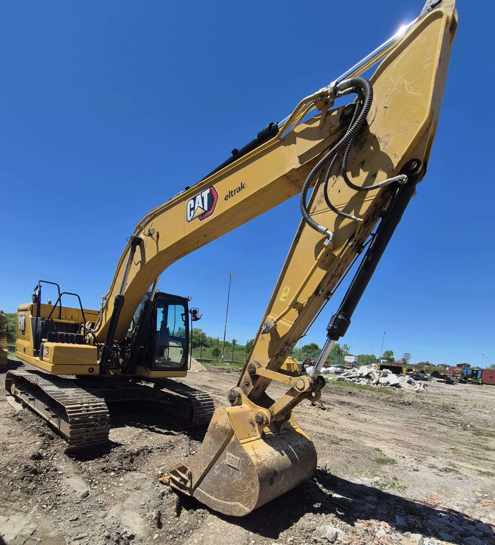 Багер Cat 320GC | Auto.bg — изображение 1 Багер Cat 320GC | Auto.bg — изображение 1