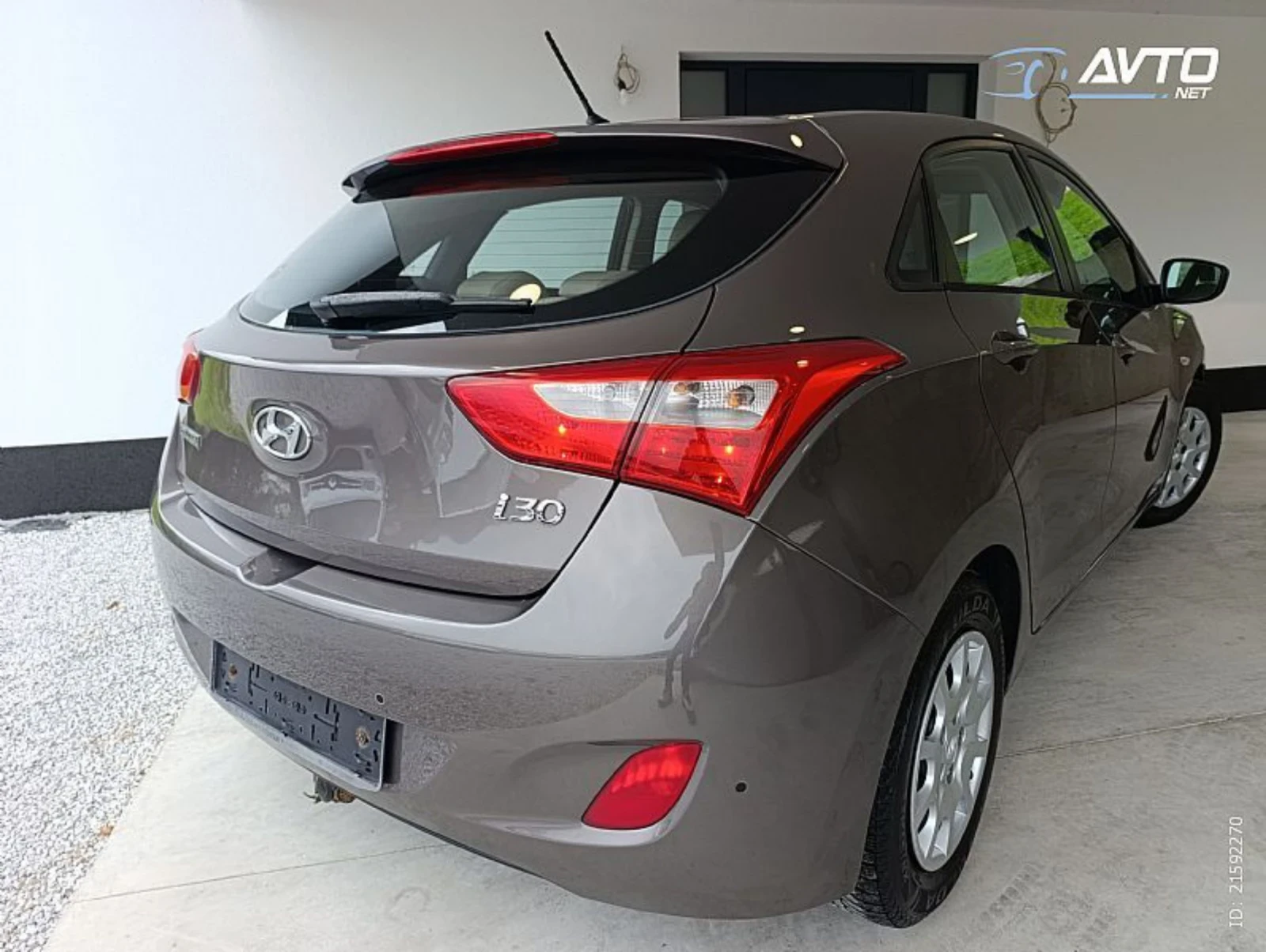 Hyundai I30 1.6 фейсл. 120к.с.топ - изображение 5 | Auto.bg Hyundai I30 1.6 фейсл. 120к.с.топ - изображение 5