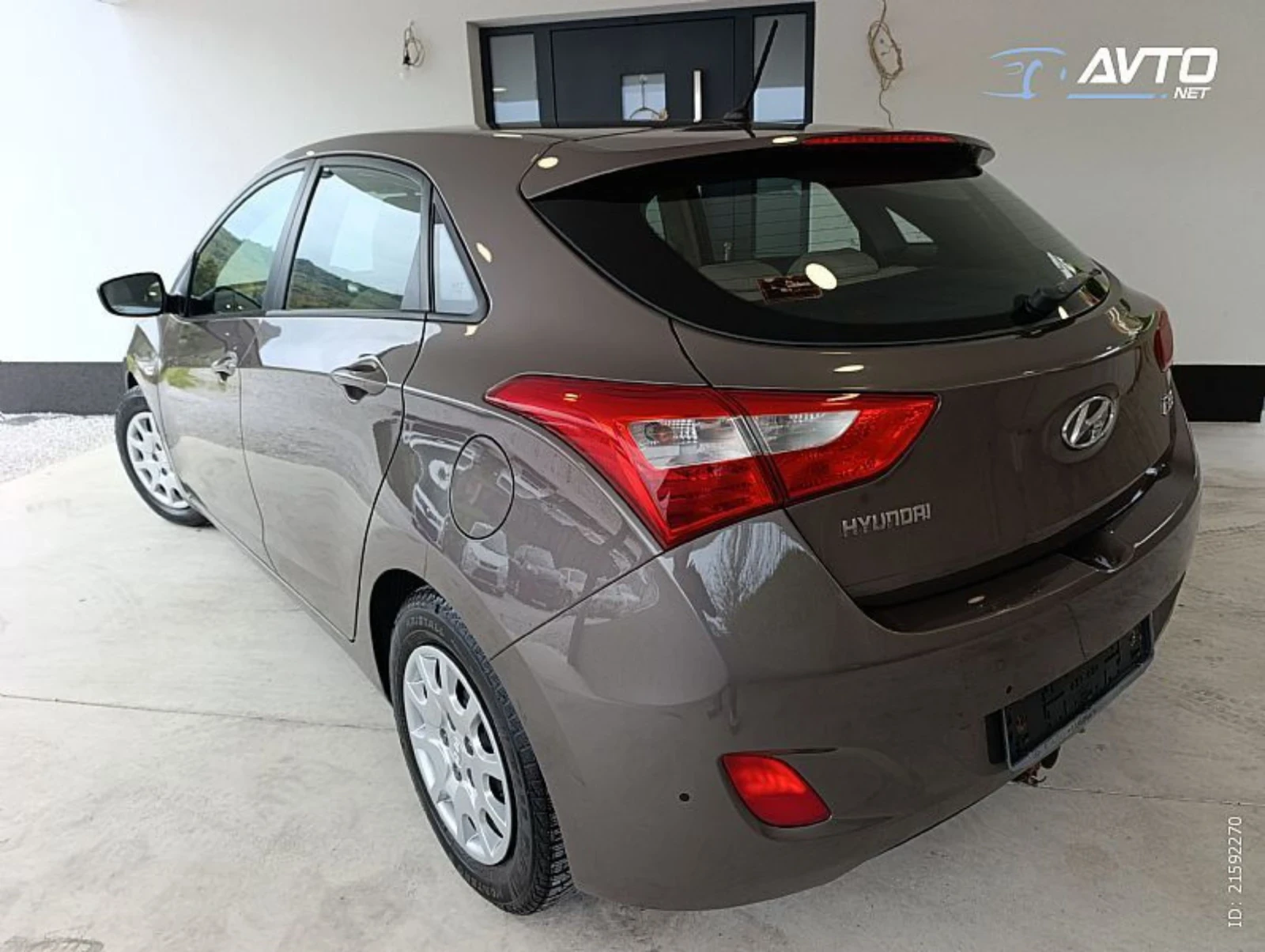 Hyundai I30 1.6 фейсл. 120к.с.топ - изображение 4 | Auto.bg Hyundai I30 1.6 фейсл. 120к.с.топ - изображение 4
